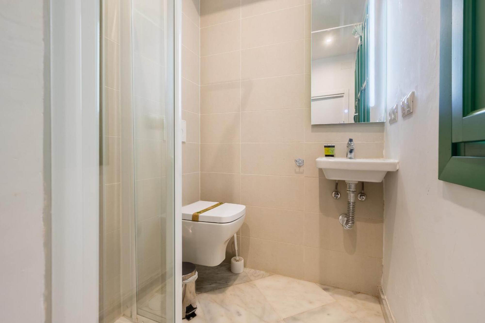 Penthouse Con Terraza- 2d 2b- Triana Séville
