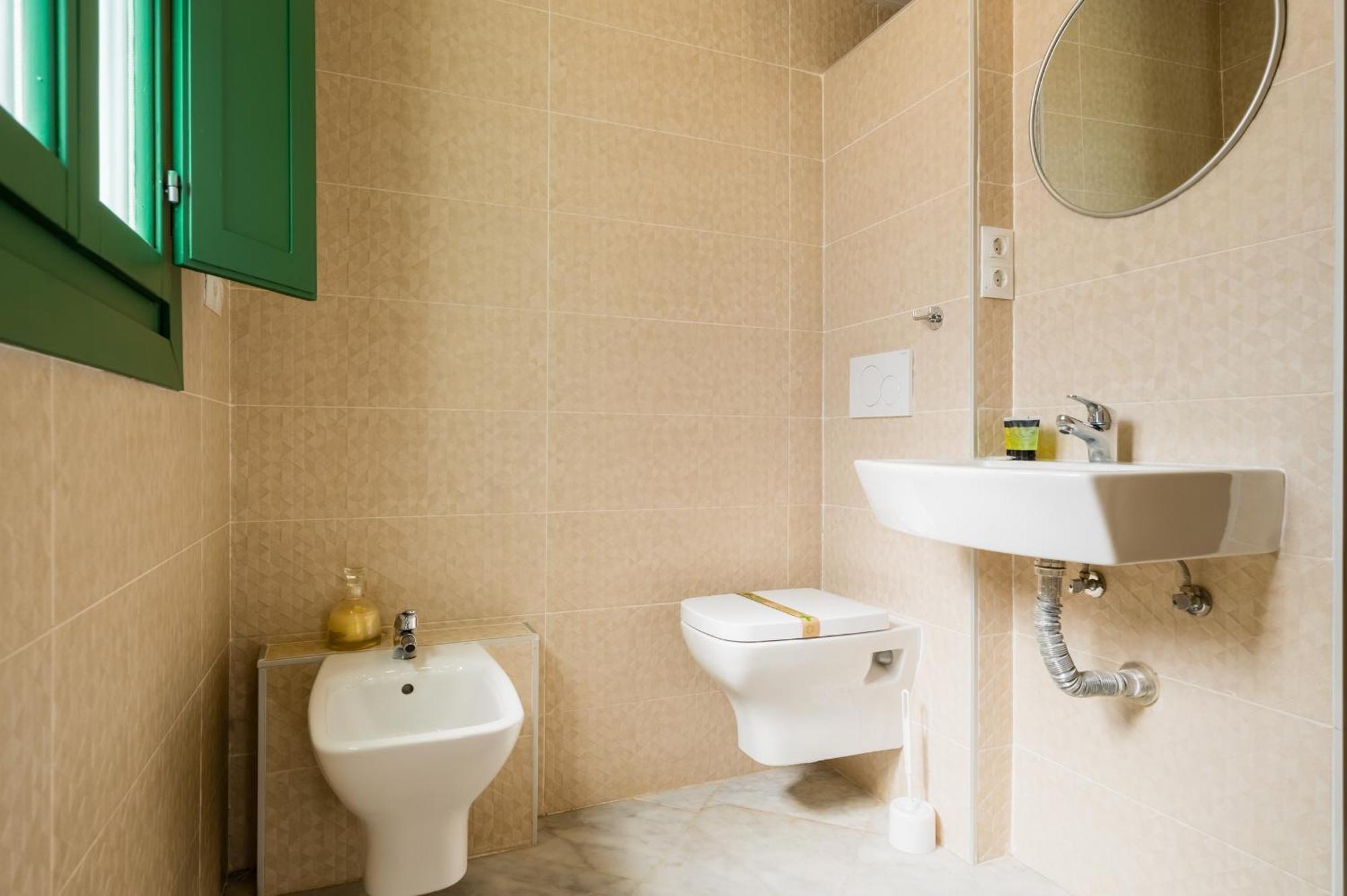 Penthouse Con Terraza- 2d 2b- Triana Appartement Séville