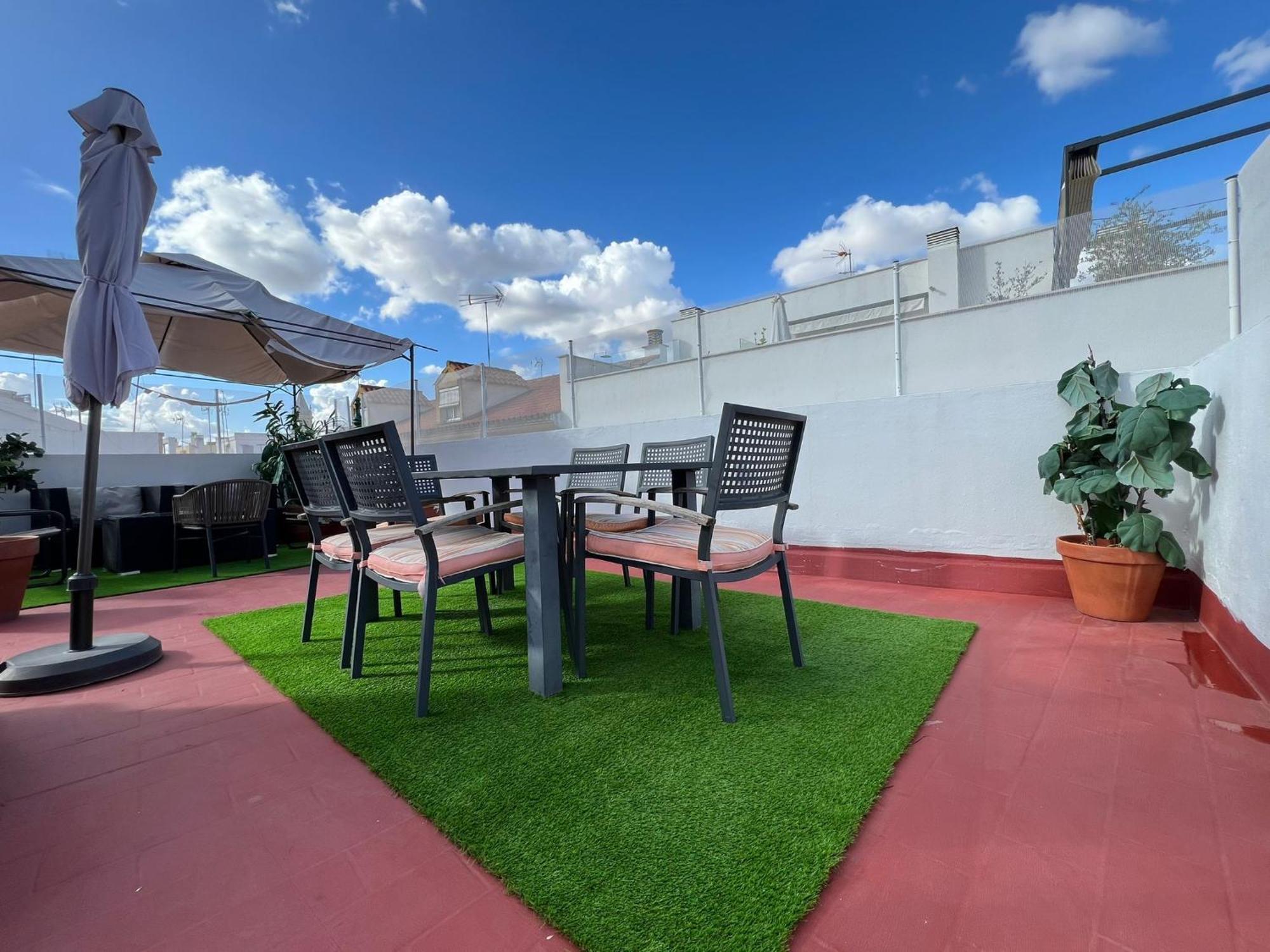 Penthouse Con Terraza- 2d 2b- Triana *